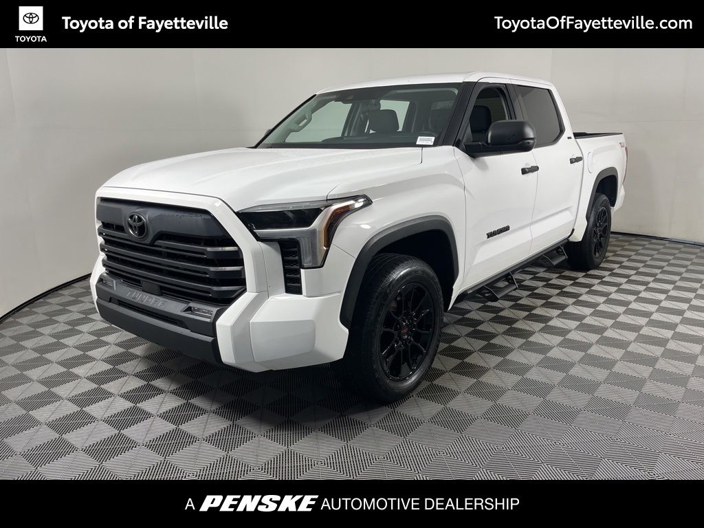 2022 Toyota Tundra SR5 CrewMax Cab 4WD