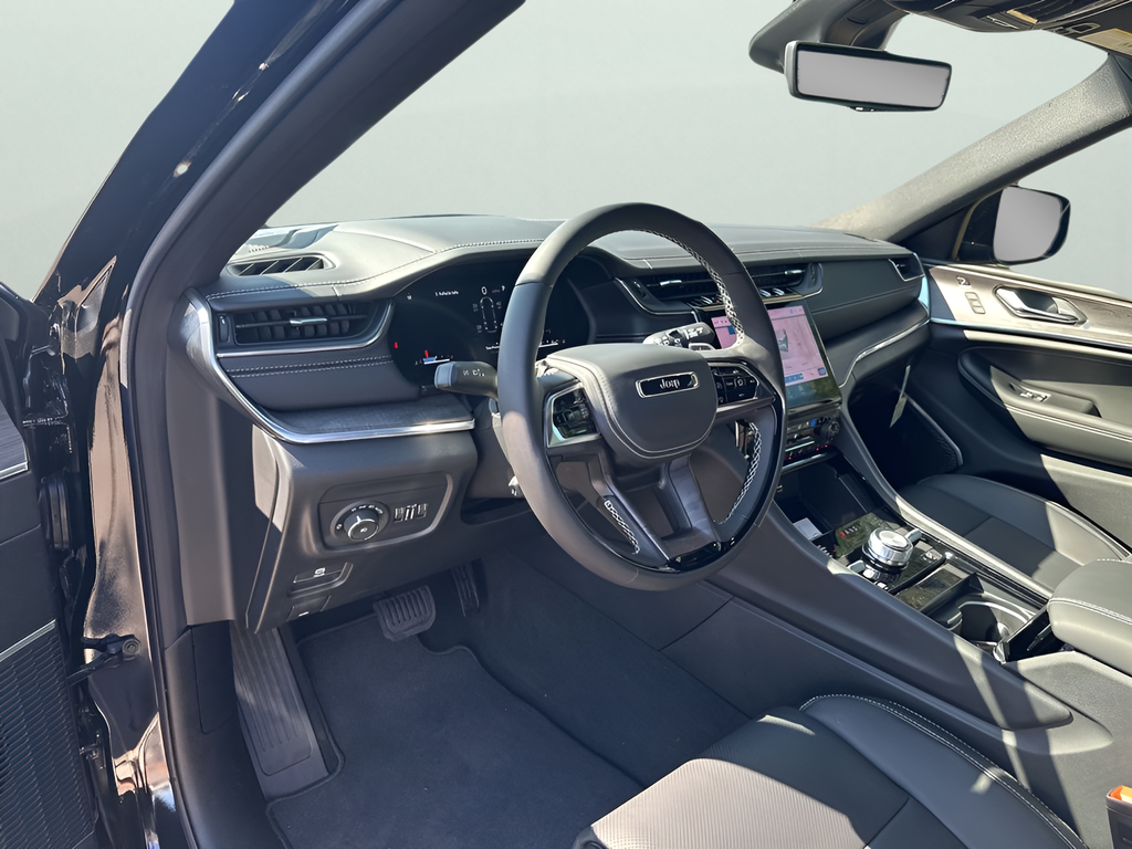 New Car 2025 Jeep Grand Cherokee L  Overland For Sale Under $70,000 In Austin, Texas