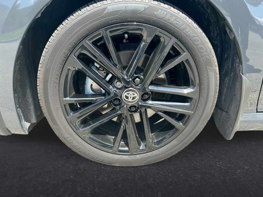Thumbnail: 2025 Toyota Camry - 10