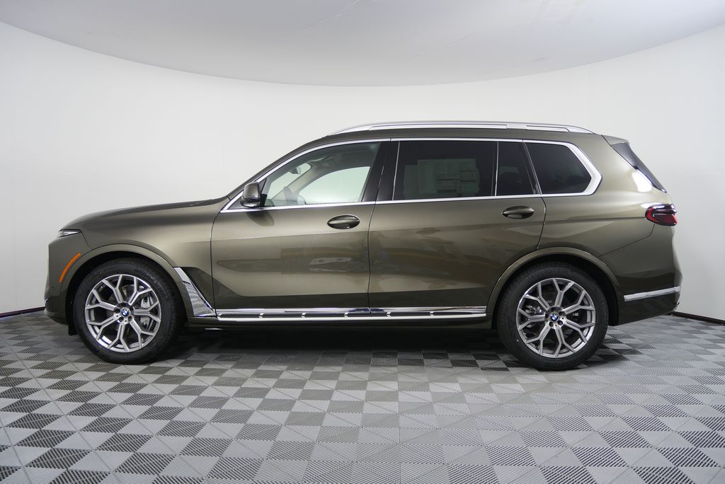 Thumbnail: 2026 BMW X7 - 6
