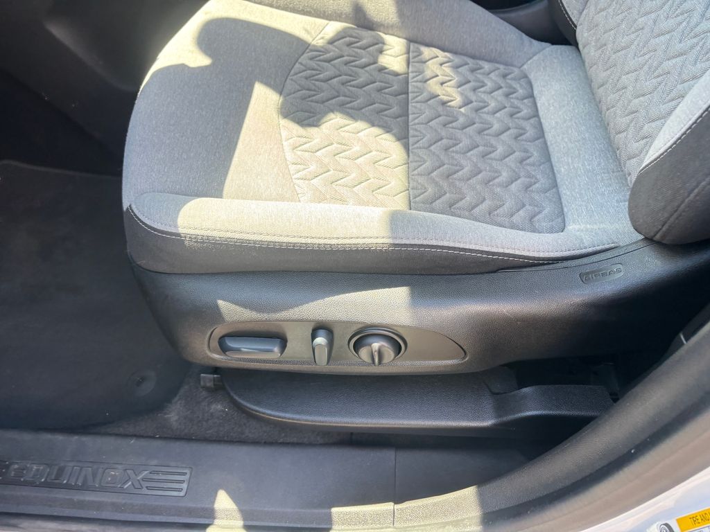 Used Car 2023 Chevrolet Equinox  Lt For Sale Under $25,000 In Austin, Texas