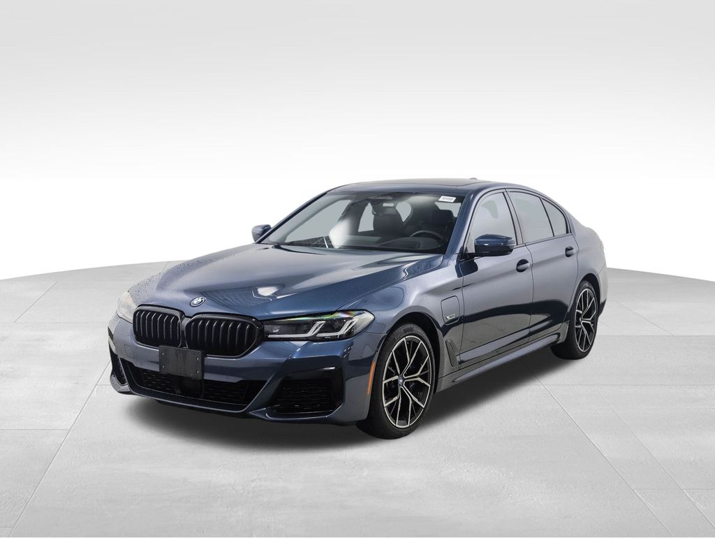 Thumbnail: 2023 BMW 5 Series - 1