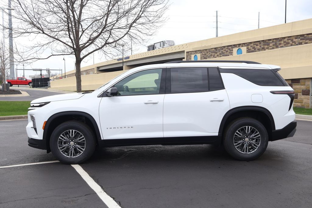 Thumbnail: 2026 Chevrolet Traverse - 4