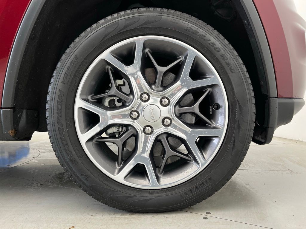 Thumbnail: 2022 Jeep Grand Cherokee - 22