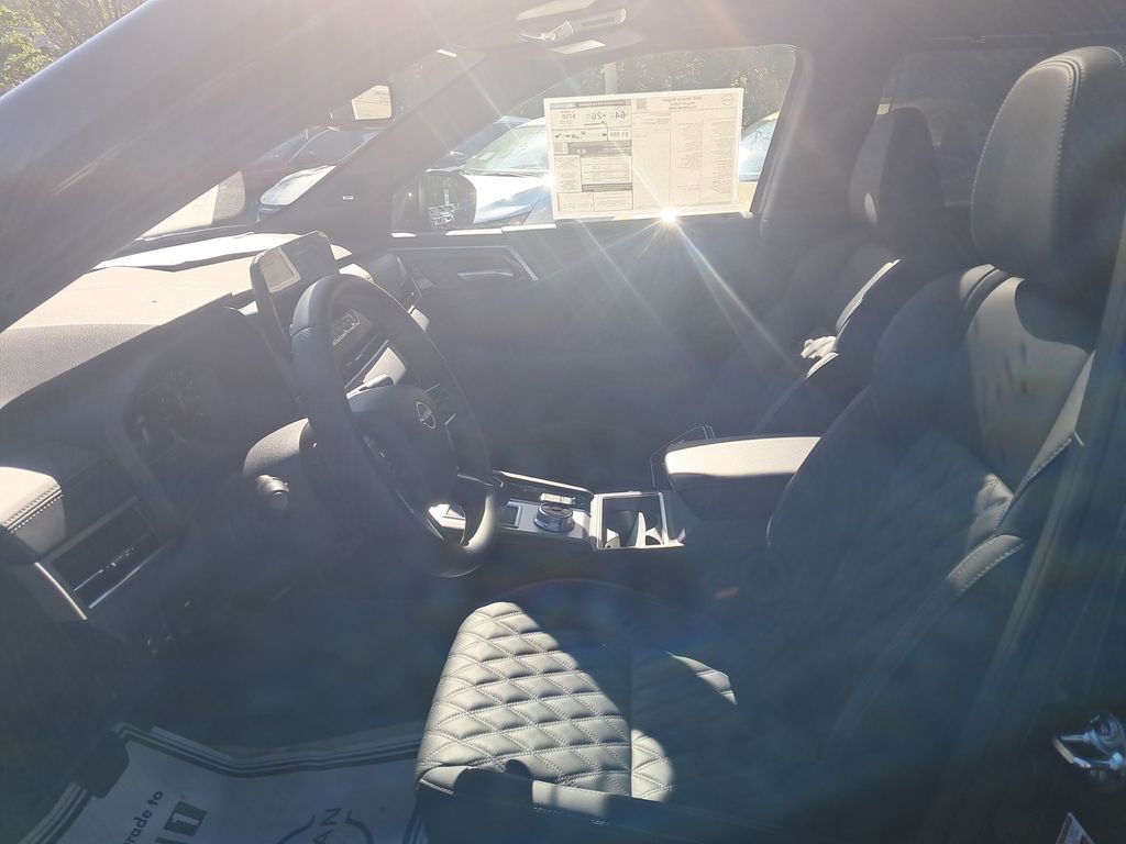2026 Nissan Rogue Plug-In Hybrid Platinum Black at South Hills Kia