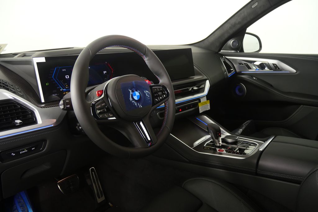 Thumbnail: 2026 BMW XM - 15