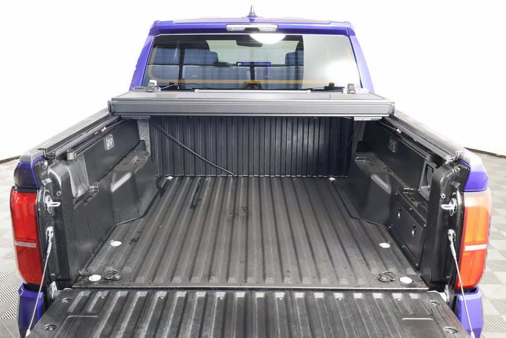2025 Toyota Tacoma TRD Off-Road 8