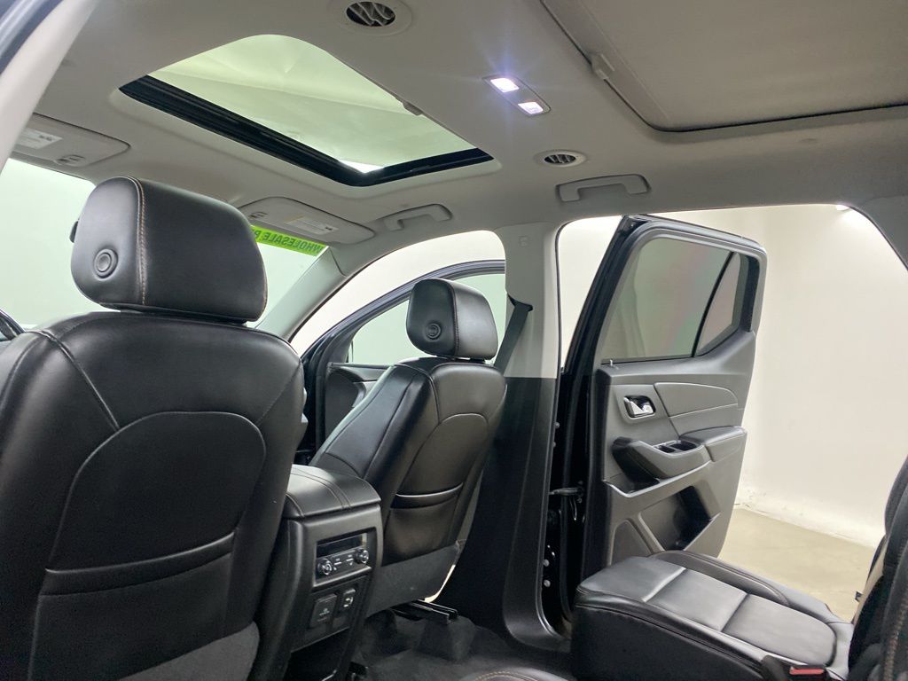 2018 Chevrolet Traverse Premier photo