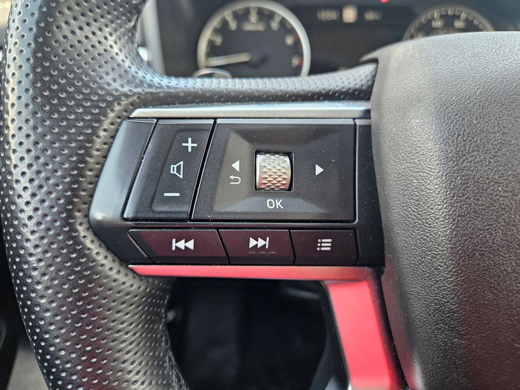 Thumbnail: 2024 Mitsubishi Outlander - 20