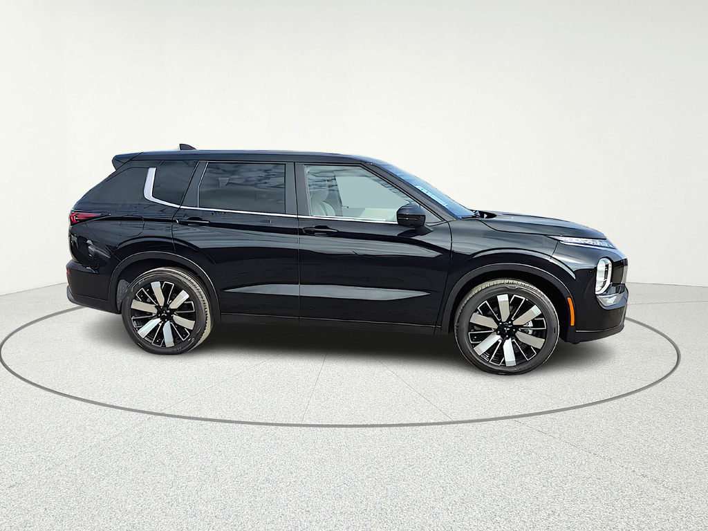 2026 Mitsubishi Outlander SE - 7