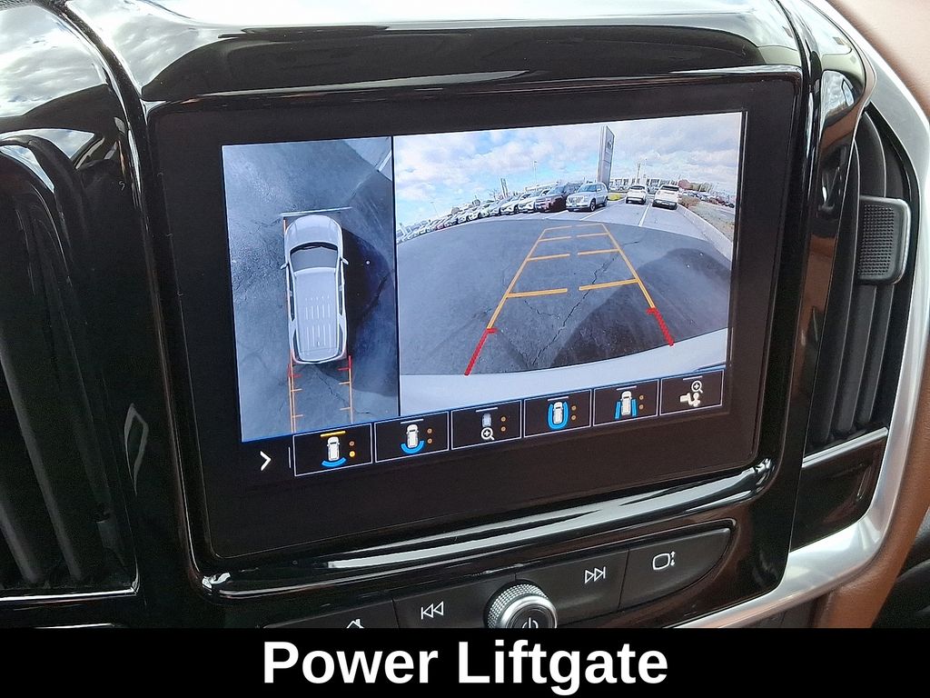 Thumbnail: 2020 Chevrolet Traverse - 21