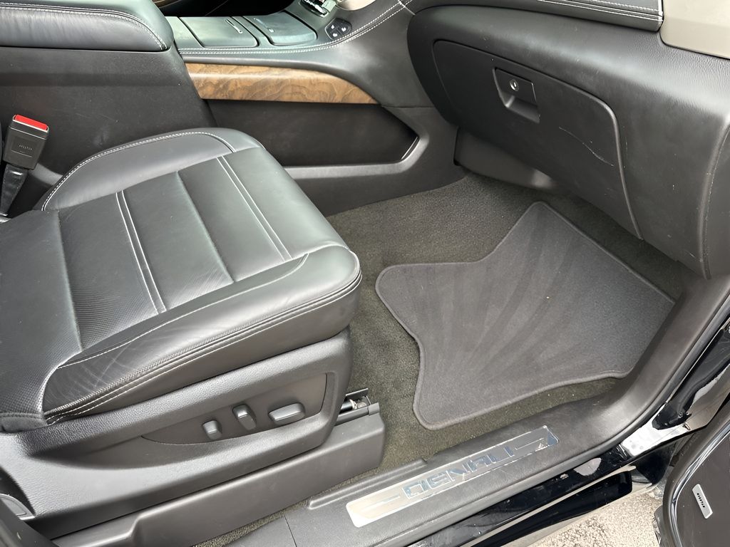 Used Car 2018 Gmc Yukon Xl  Denali For Sale Under $30,000 In Austin, Texas