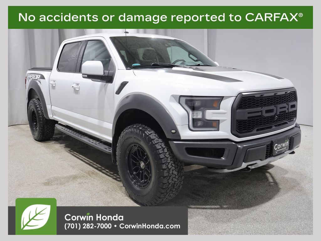 2017 Ford F-150 Raptor SuperCrew 4WD