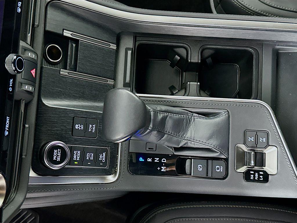 Thumbnail: 2024 Lexus GX - 17