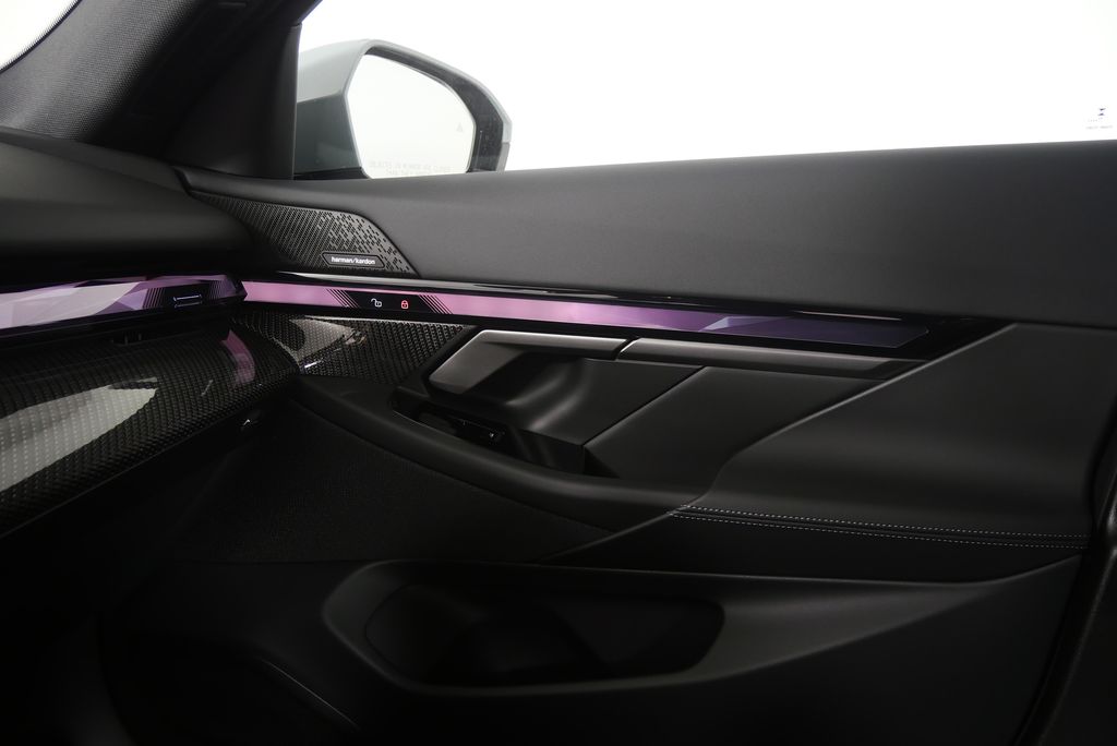 Thumbnail: 2026 BMW i5 - 23