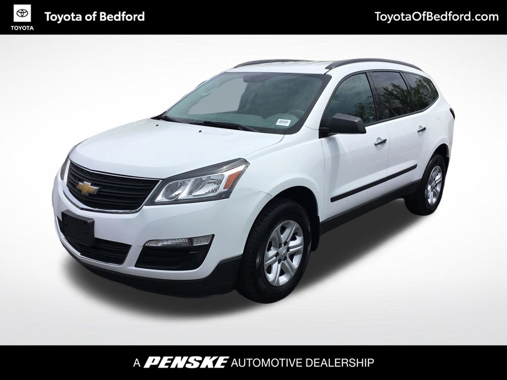2017 Chevrolet Traverse LS -
                  Bedford, OH