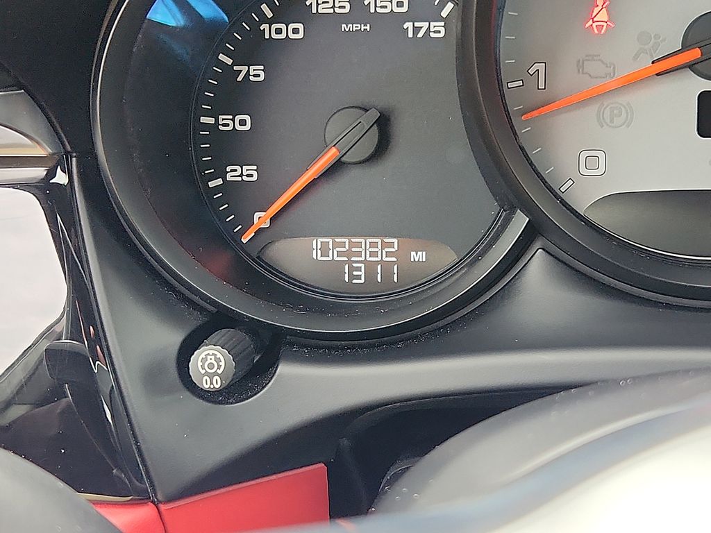 Thumbnail: 2015 Porsche Macan - 20