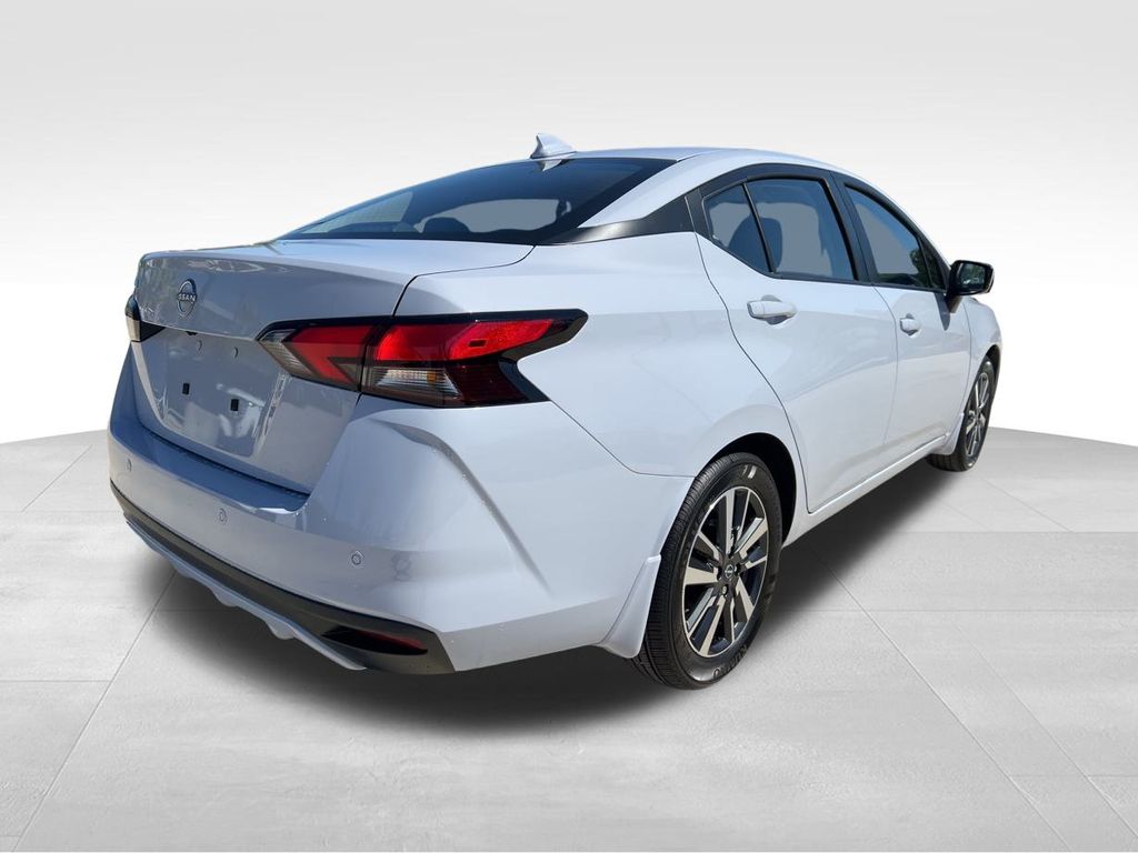 2025 Gray Sky Pearl Nissan Versa 1.6 SV FWD Sedan