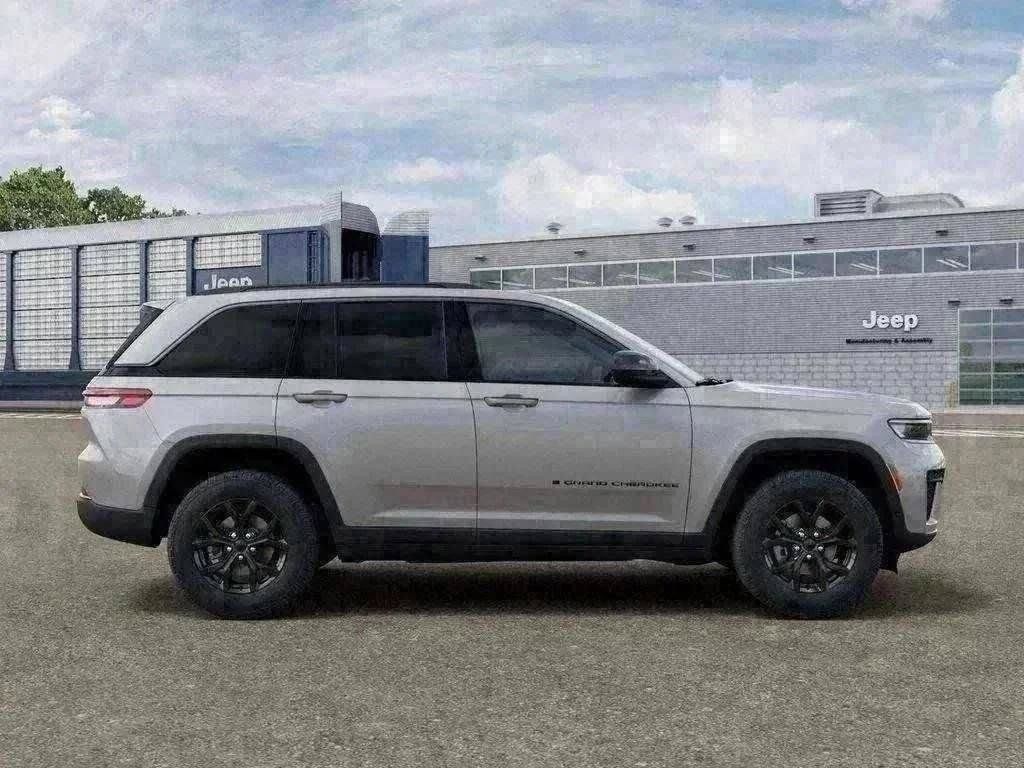 New 2026 Jeep Grand Cherokee SUV