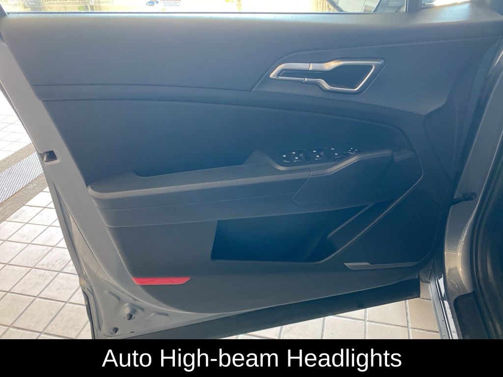 Used 2025 Silver Kia LX image 9