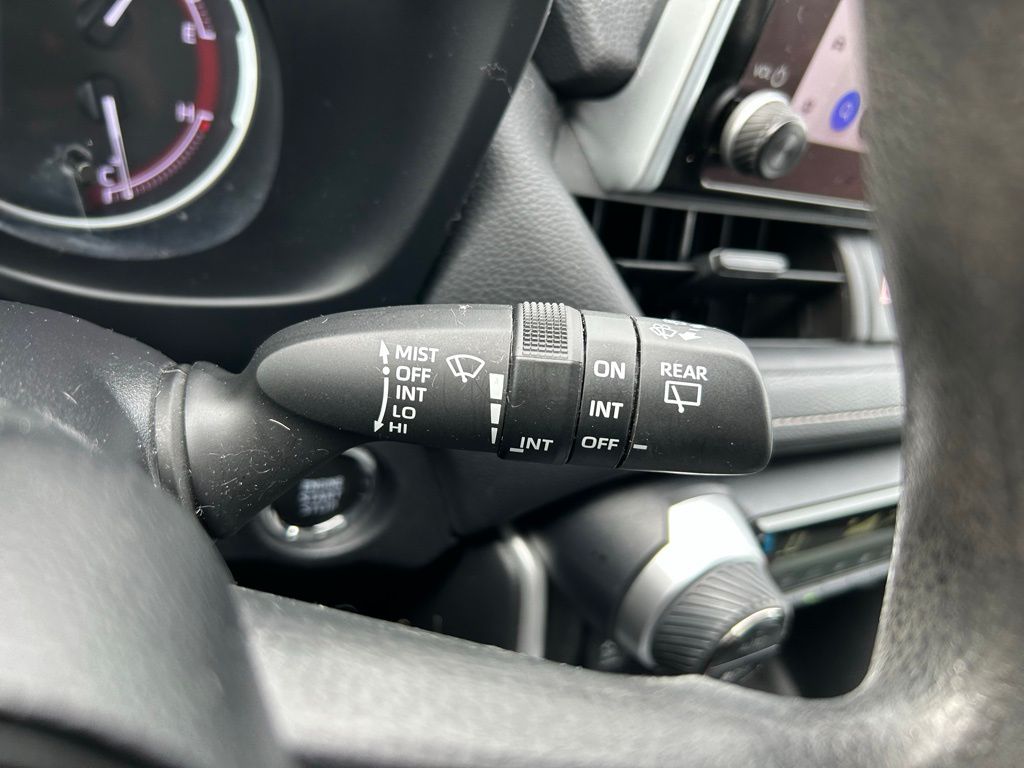 Thumbnail: 2024 Toyota RAV4 - 21