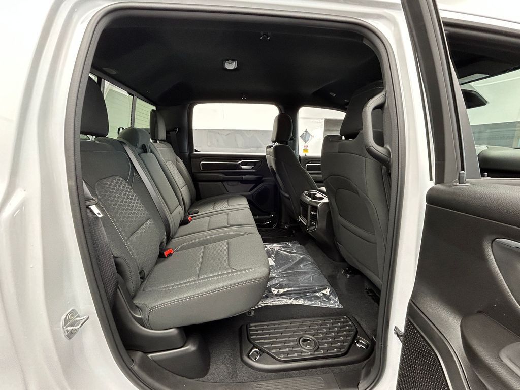 New 2026 Bright White Clearcoat Ram Big Horn/Lone Star image 29