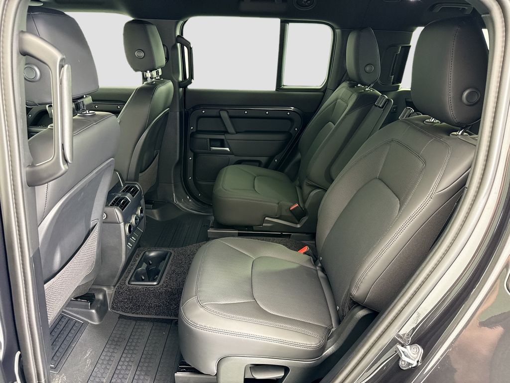 Thumbnail: 2026 Land Rover Defender - 20