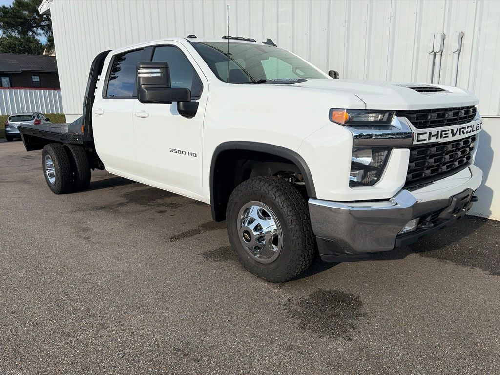 Summit White 2022 Chevrolet Silverado 3500HD Pickup Truck Four-Wheel Drive Automatic