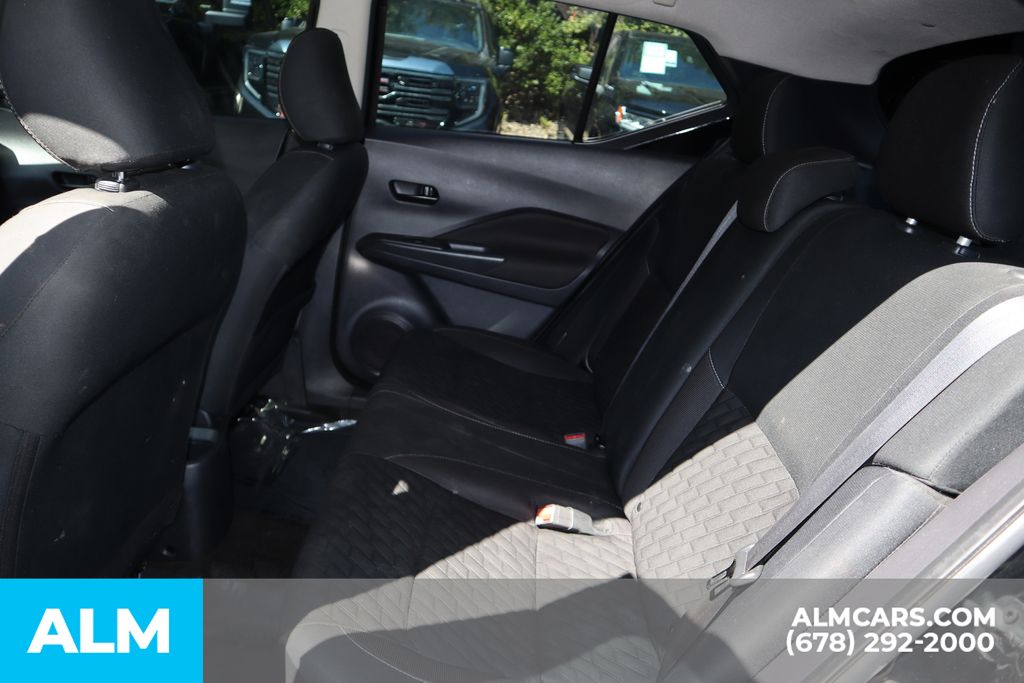 2021 Nissan Kicks S photo 13