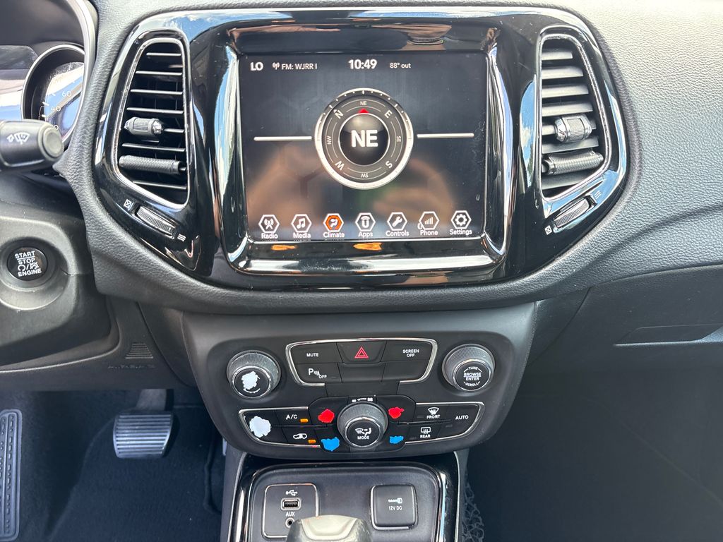 Used 2018 Black Jeep Limited image 27