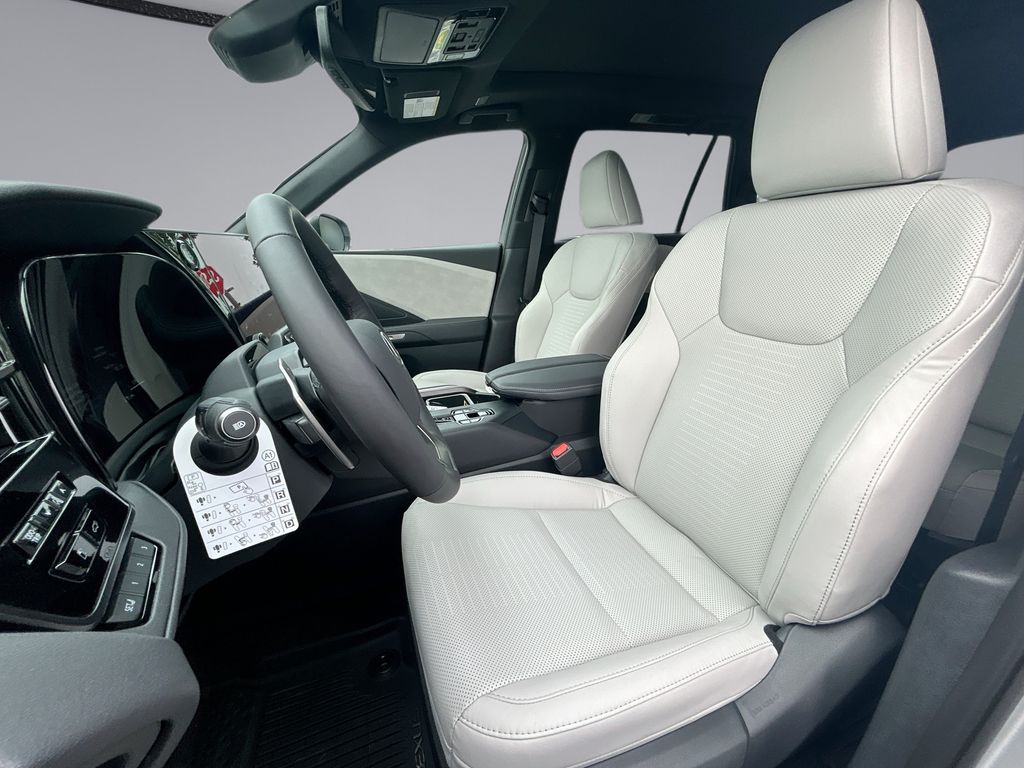 Thumbnail: 2026 Lexus TX - 4