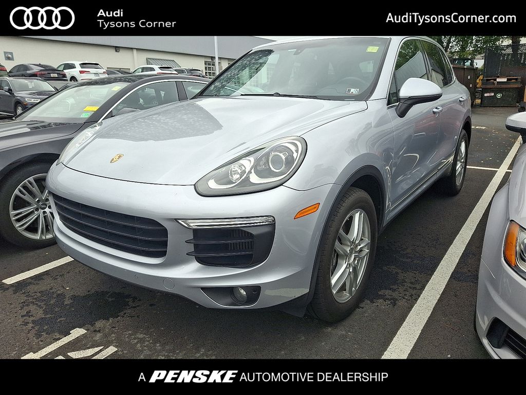 Thumbnail: 2015 Porsche Cayenne - 1