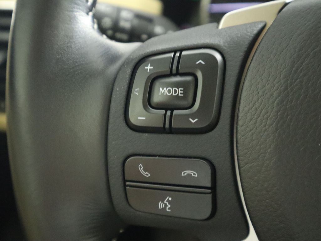 2016 Lexus NX 200t 11
