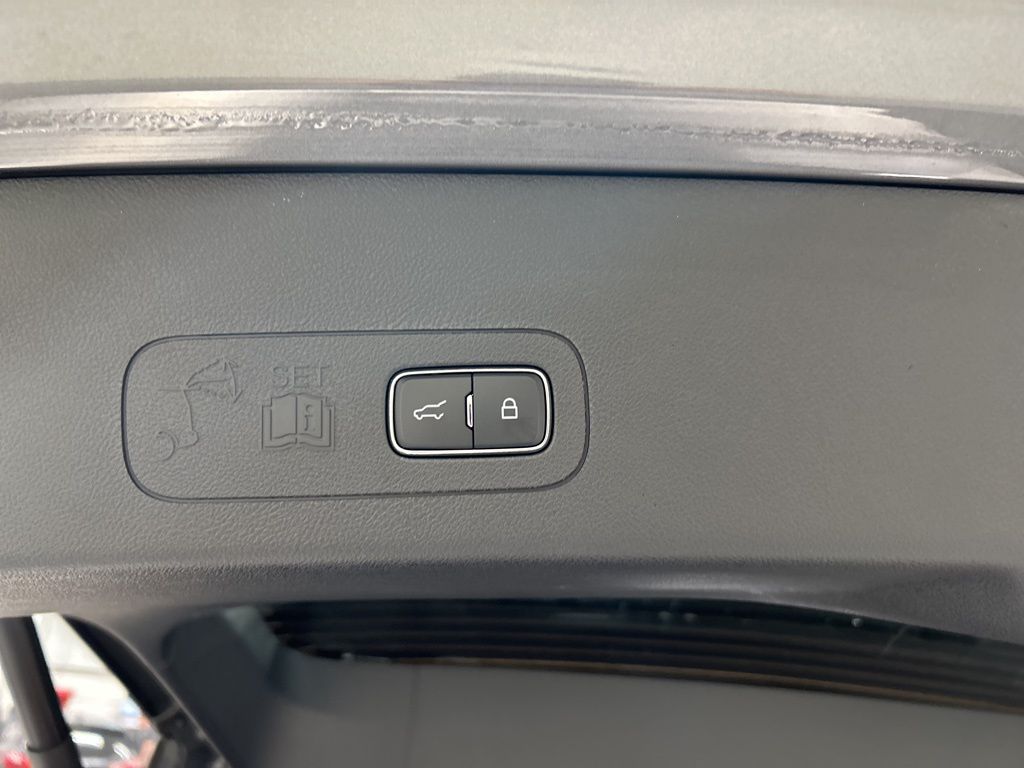 used 2025 Lincoln Aviator car, priced at $74,940