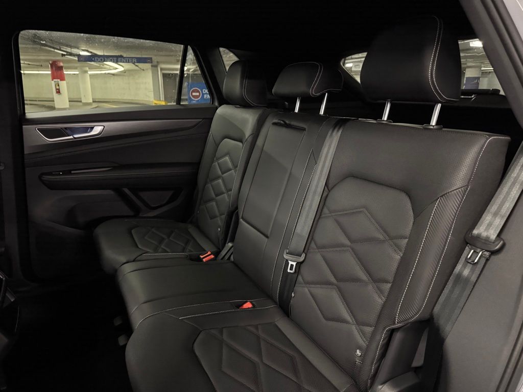2026 Volkswagen Atlas Cross Sport SE photo 15