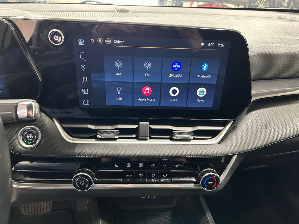 used 2025 Chevrolet Equinox car, priced at $24,992