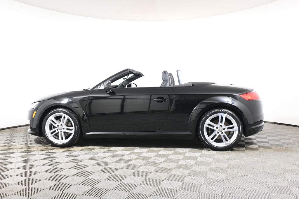 Thumbnail: 2017 Audi TT - 12