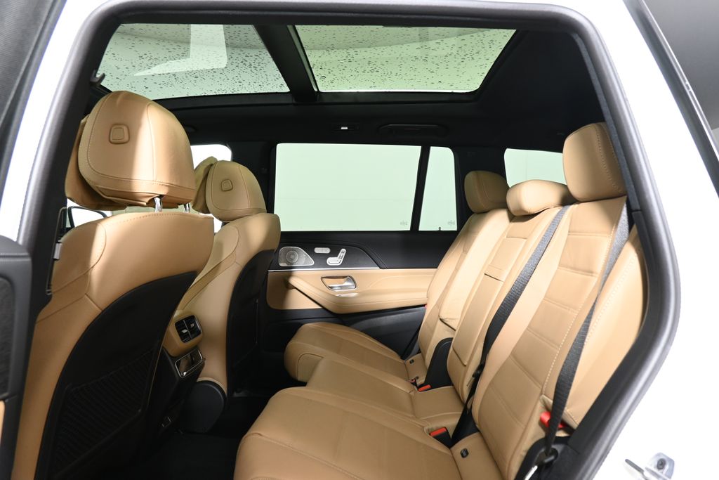 Thumbnail: 2025 Mercedes-Benz GLS - 30