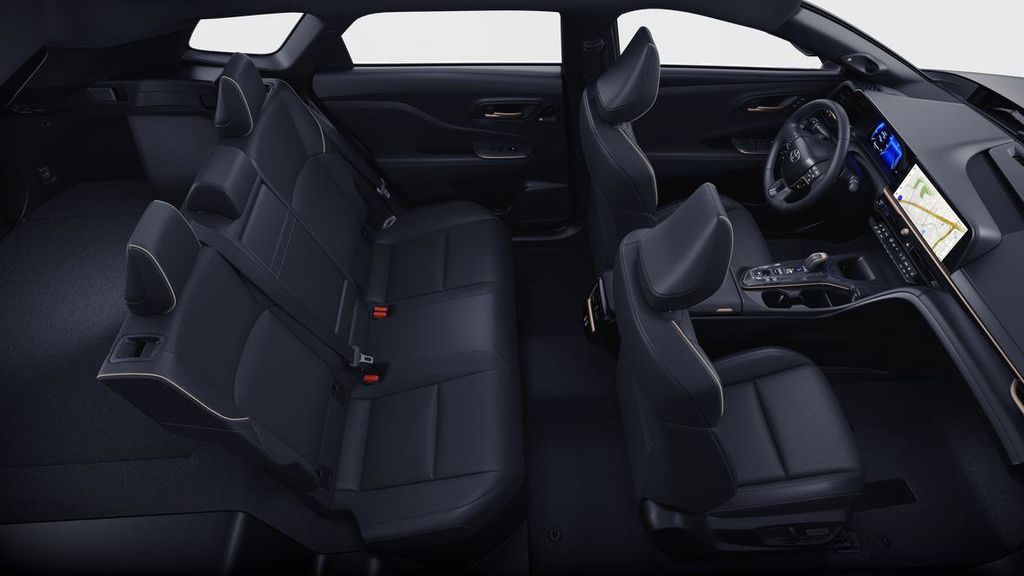 Thumbnail: 2025 Toyota Crown Signia - 8