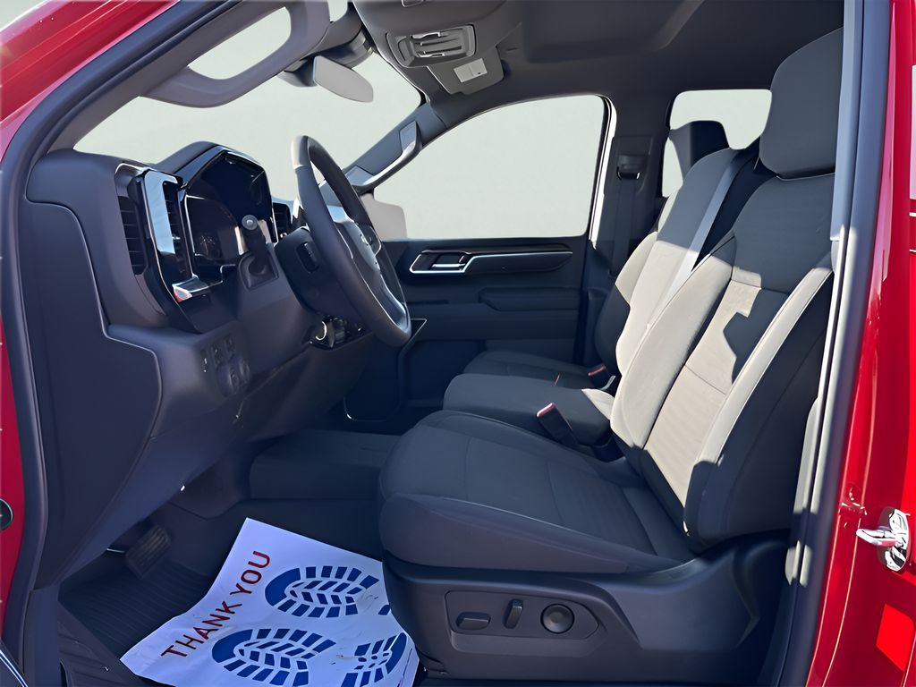 2025 Chevrolet Silverado 1500 LT - Photo 20