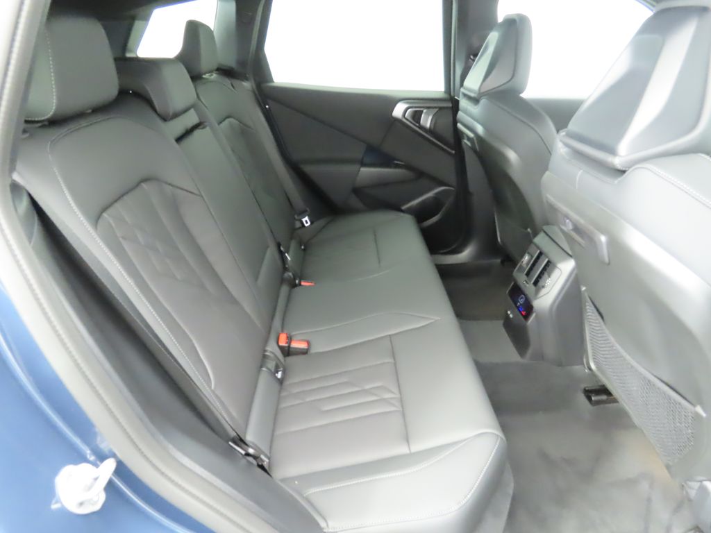 Thumbnail: 2026 BMW X3 - 22