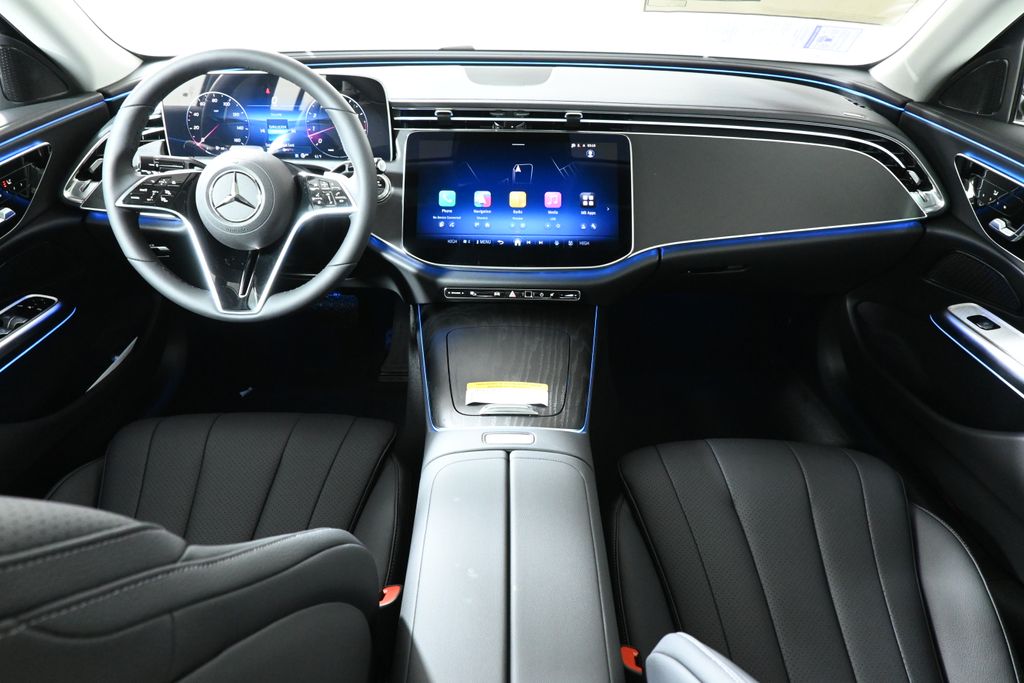 Thumbnail: 2026 Mercedes-Benz E-Class - 4