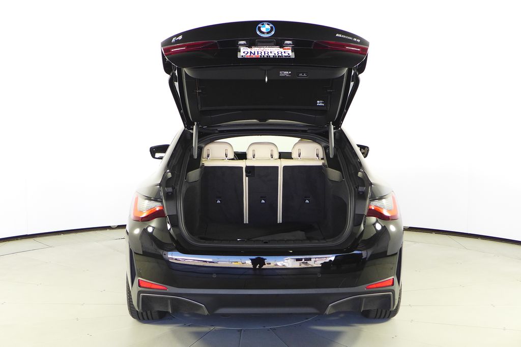 Thumbnail: 2024 BMW i4 - 10