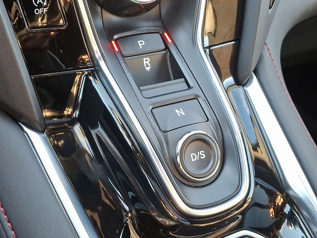 Thumbnail: 2025 Acura RDX - 16