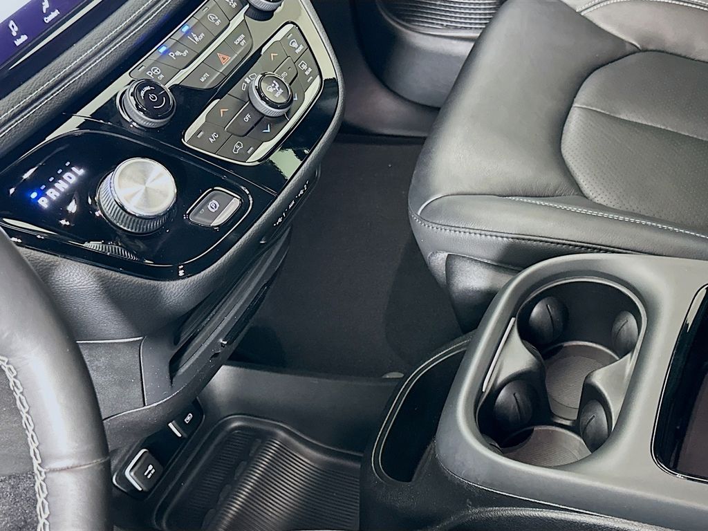 2021 Chrysler Pacifica Touring L 17