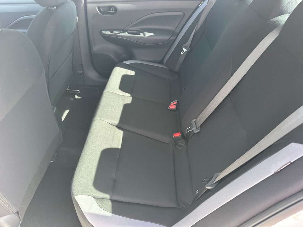 Used 2025 White Nissan 1.6 S image 21