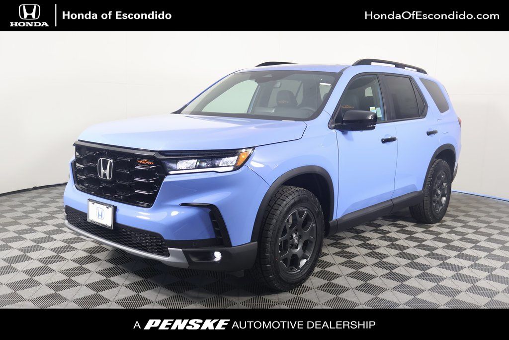 2025 Honda Pilot TrailSport -
                Escondido, CA