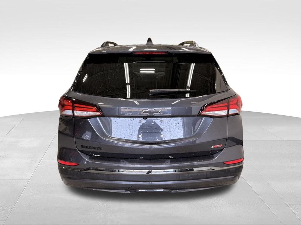 Thumbnail: 2022 Chevrolet Equinox - 4
