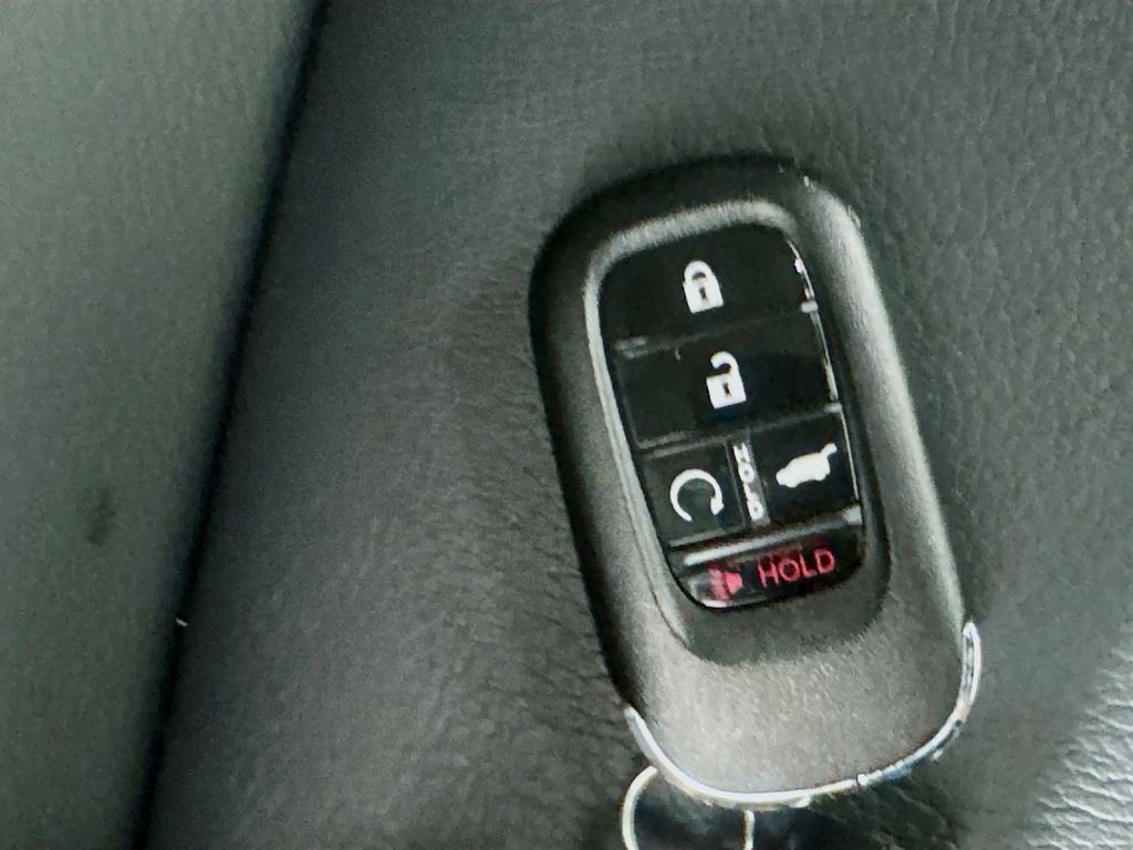 Used Car 2025 Honda Pilot  Ex-l For Sale Under $40,000 In Austin, Texas