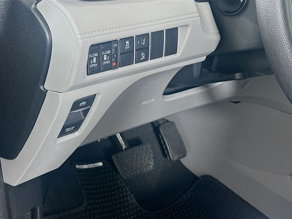 Thumbnail: 2020 Honda Odyssey - 10